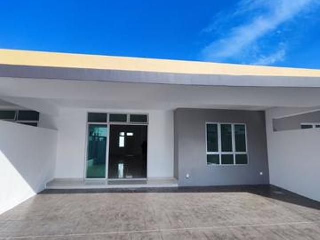 Bandar Putra Kulai Gated Guarded 4R2B Single Storey