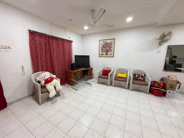 Bandar Putra Kulai Double Storey Terrace House Renovated Extended