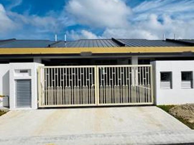 Bandar Putra Kulai IOI Piccolo Single Storey 24x70 Original Unit GG