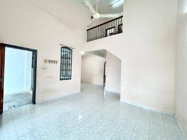 Bandar Putra Kulai Jalan Enggang 15 storey 24x75 unblock full loan