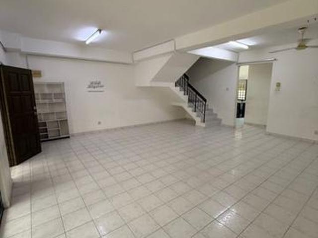 Bandar Putra Kulai Jalan Nuri For Rent