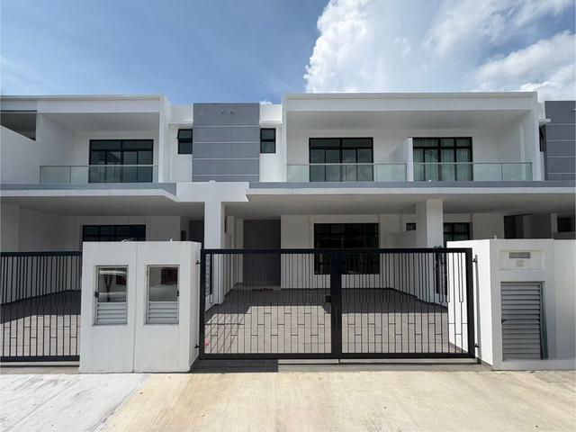 Bandar Putra Kulai Sonatia Park Homes 2 Storey Original Brand New GG