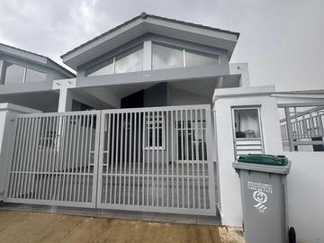 Bandar Putra Single Storey Terrace House 4bed Kulai Johor