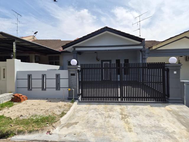 Bandar Putra Single Storey Terrace House 4bed Renovated Kulai Johor
