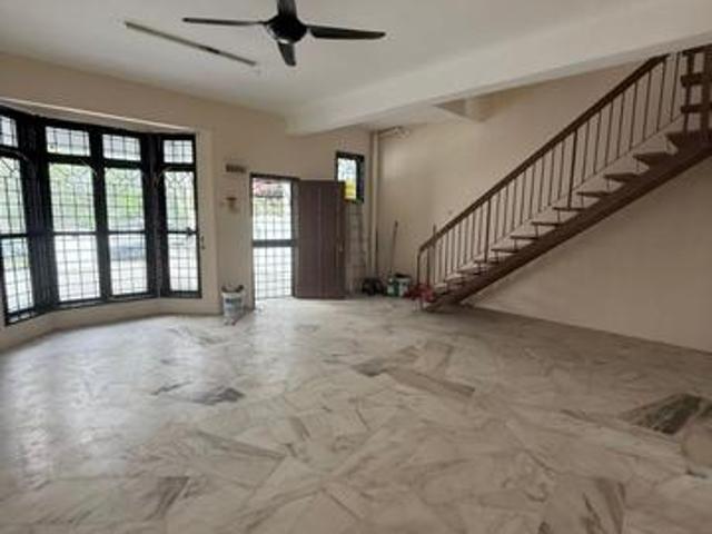Bandar Putra Permai 1400sqft 2Storey Terraced House Seri Kembangan
