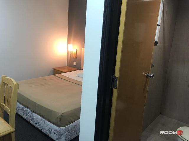 [ Bandar Puchong Jaya Hotel ] Fully Furnished Hotel Bedroom with Private Bathroom & A/C only for rent ! no Window