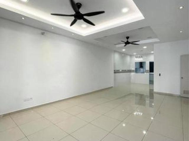 Bandar Rimbayu Penduline 2 Storey House 20x70 Fully Renovated For Sale