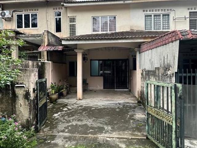 Bandar Rinching Seksyen 4 Semenyih 2 Storey Terrace House For Sale