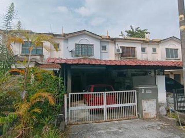 Bandar Tasik Puteri Double Storey Terrace House 4 bilik 3 bilik air
