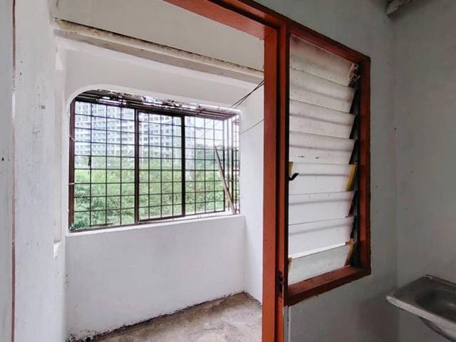Bandar Teknologi Flat Kajang Semenyih Selangor
