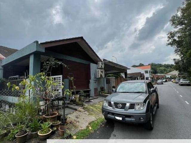 Bandar Tun Hussein Onn