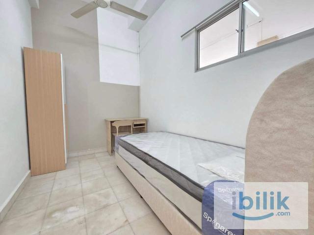 BANDAR UTAMA CHINESE UNIT SINGLE ROOM FOR RENT