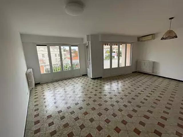 Bandol 83150 Achat / Vente appartement 4 pièces t4 terrasse cave
