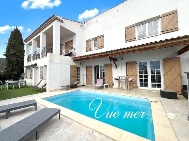Bandol, vue mer pour cette villa de 145 m², 4 chambres + garage et atelier