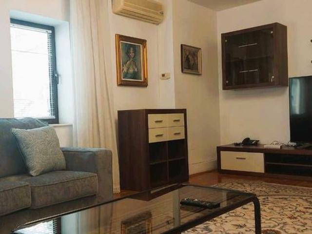 BANEASA HERASTRAU, etaj in vila, 3 camere, parcare