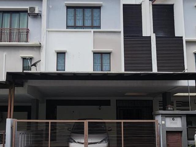 Bangi 3 Storey House Taman Tropika 2