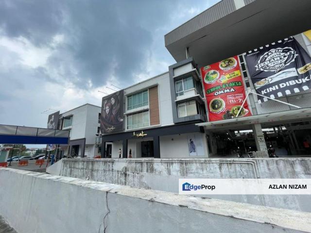 BANGI GATEWAY