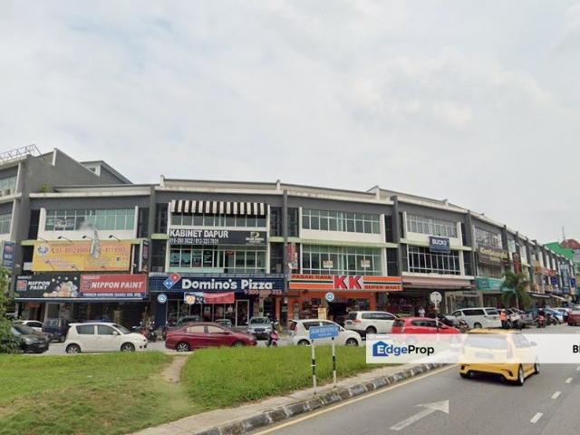 Bangi, Kajang Freehold 3 Storeys Shop For Sale, 20% Below Market Fully Tenanted, with 5.5% ROI, Facing Main Road