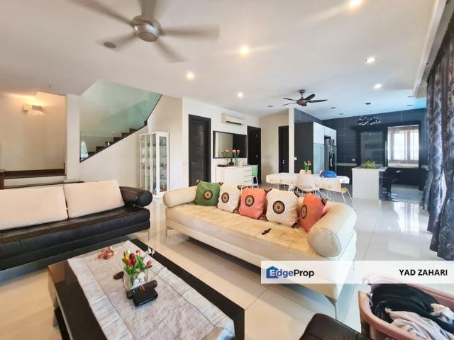 Bangi Lakehill Villas