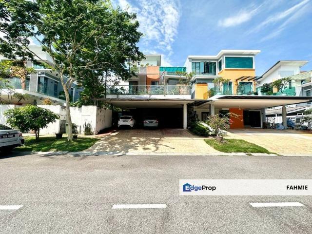 Bangi Lakehill Villas