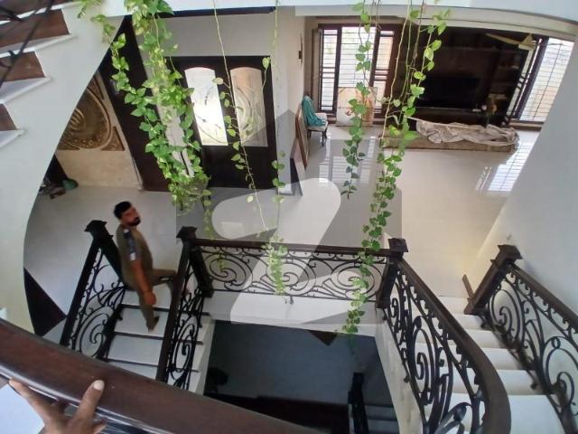 Brand new ultra luxury bungalow for rent dha phase 8