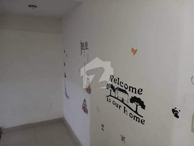 Banglow Facing Furnished Apartment For Sale
