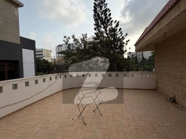 Banglow For Sale Clifton Block 8 500 yards 6 Bedroom's Clifton Block 8