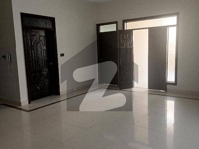 Banglow for sale prime location