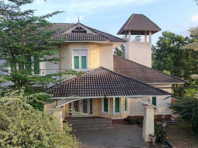 Banglo 2 Tingkat di Besut Terengganu berdekatan Masjid 8 Kubah