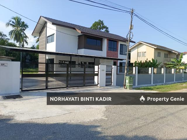 BANGLO 2 TINGKAT TAMAN GURU