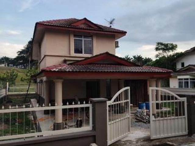 Banglo 2 Tingkat untuk Dijual Taman Tasik Semenyih