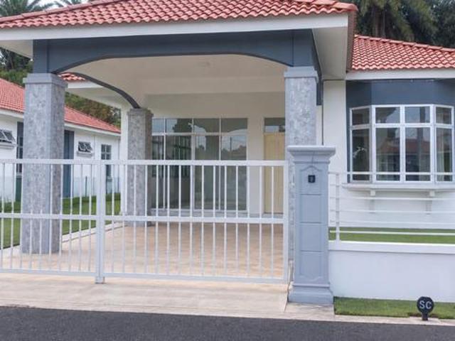Banglo corner lot untuk disewa