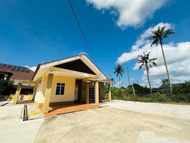 Banglo Cantik Luas Move In Ready Tiada Kerosakan