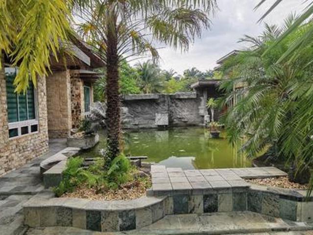 BANGLO CHALET SETINGKAT Jln KASBAN MERU KLANGCASH ONLY KOLAM RENANG