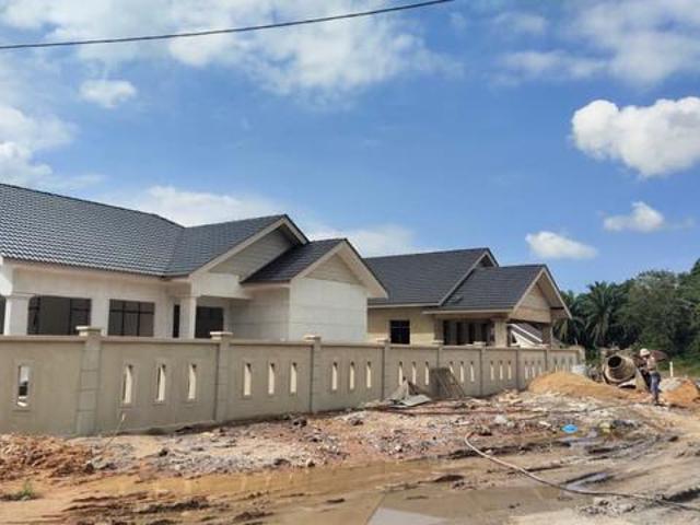 Banglo Batu Penunggul untuk dijual