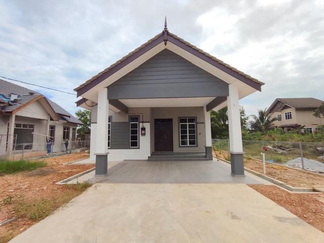 Banglo BARU LUAS 4 Bilik Dekat MASJID Mengabang Telong WAKAF TENGAH