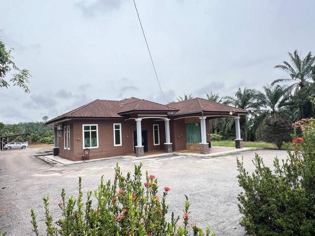 Banglo dengan Tanah di Segamat