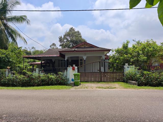 Banglo desa tanjung muadzam shah