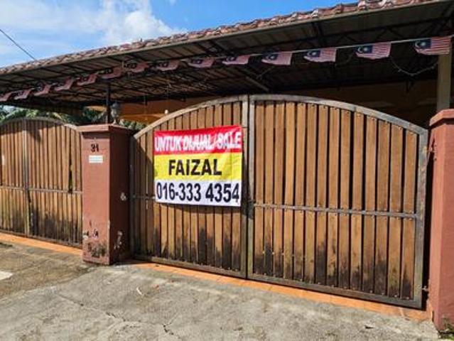 Banglo Desa Anggerik bersebelahan Tasik Kebun Serendah