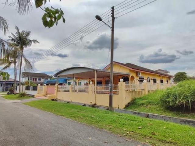 Banglo di Rpt Tasek Tidak Menghadap Rumah Lain