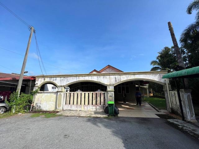 BANGLO ENDLOT LUAS 5102SQFT 54 Taman Sayang Changlun RENO