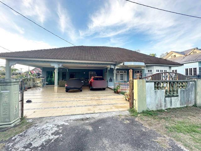 Banglo Kg Baru Kerteh