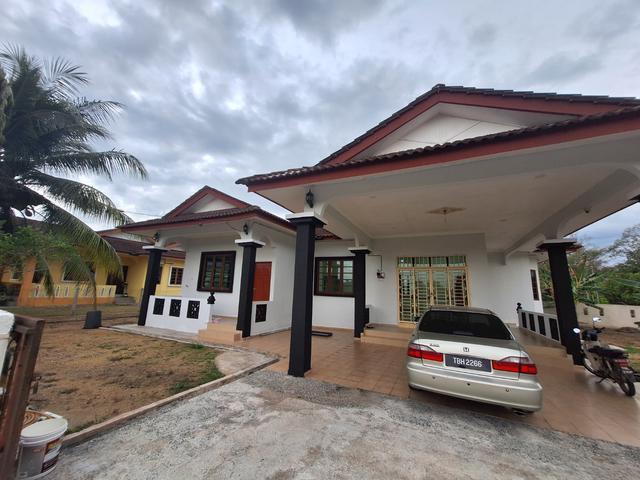 Banglo Kg Seberang Bukit Payung