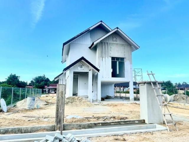 BANGLO MODEN DAN CANTIK SPLIT LEVEL PADANG POHON TANJUNG,PASIR PEKAN