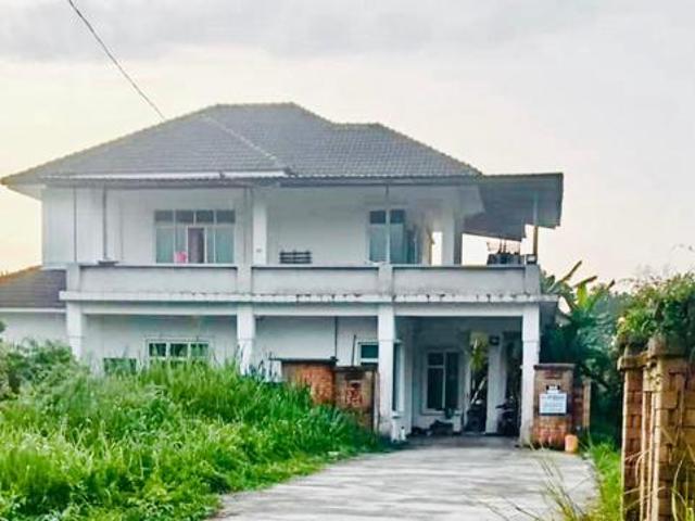 Banglo Mak Chili Kemaman