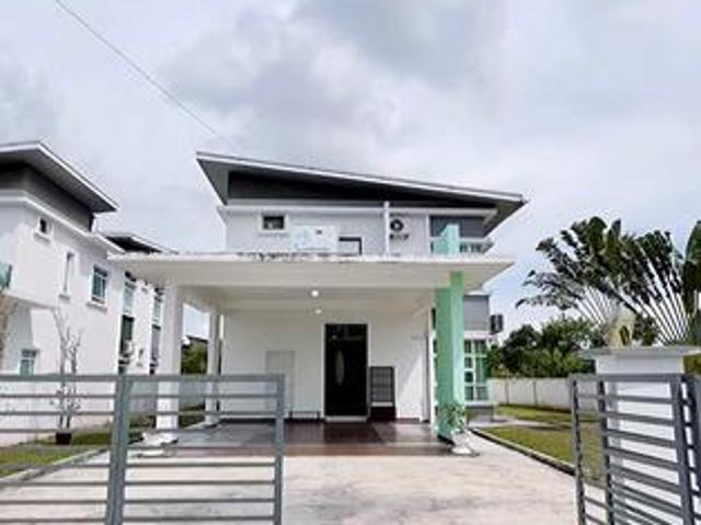 Banglo Mewah 2 Tingkat Taman Desa Duyong Melaka