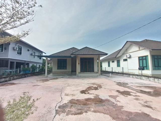 Banglo murah pintu geng
