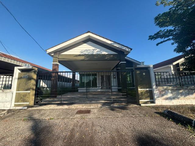 BANGLO SETINGKAT OPEN FACING DI BANDAR UTAMA SP Untuk Dijual