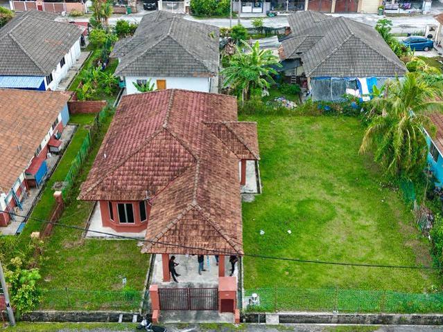 Banglo Setingkat Luas Tanah 5700 Sqft Taman Riveria Perdana