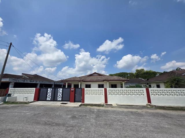 Banglo Setingkat Leasehold Di Taman Berjaya PermaiKuantan